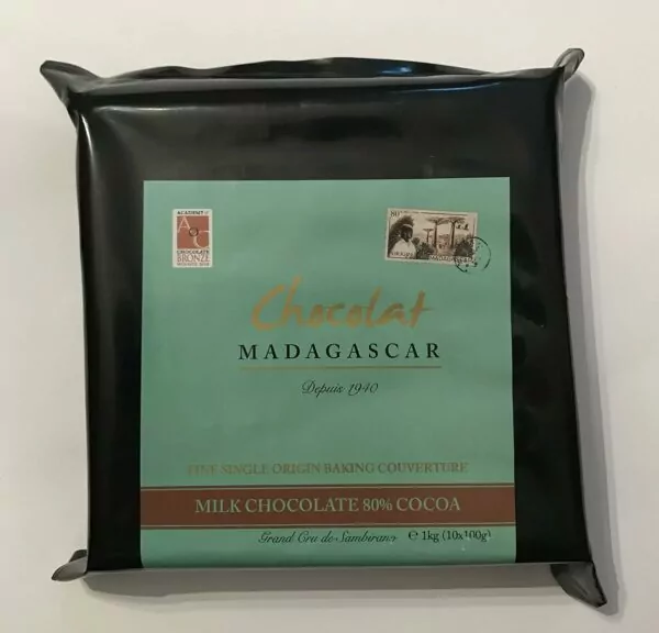 Chocolat Madagascar Madagascan Milk Chocolate (80%) Bars - 1kg