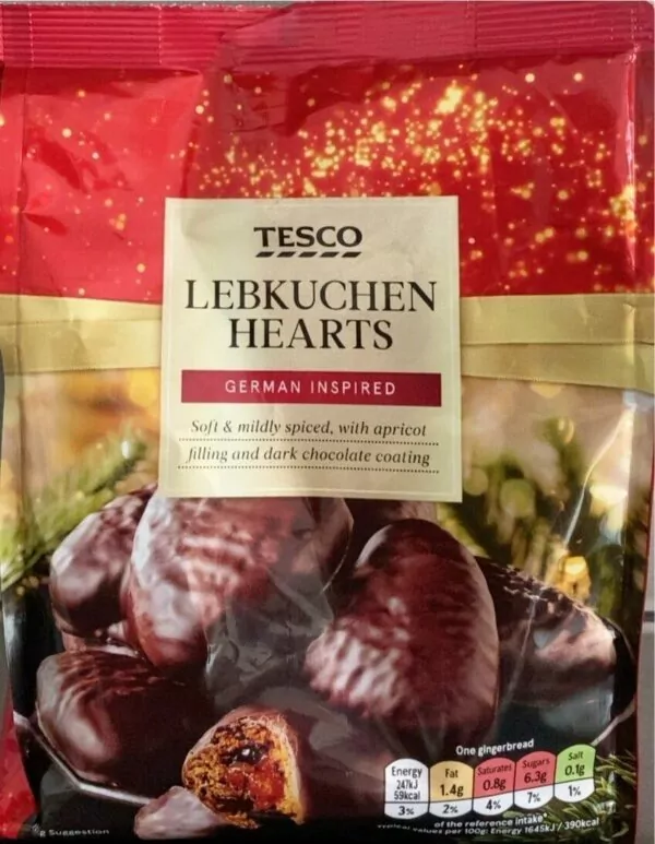 Tesco Lebkuchen Hearts 250G | Heart shaped gingerbread with apricot purée filling | coated in dark chocolate