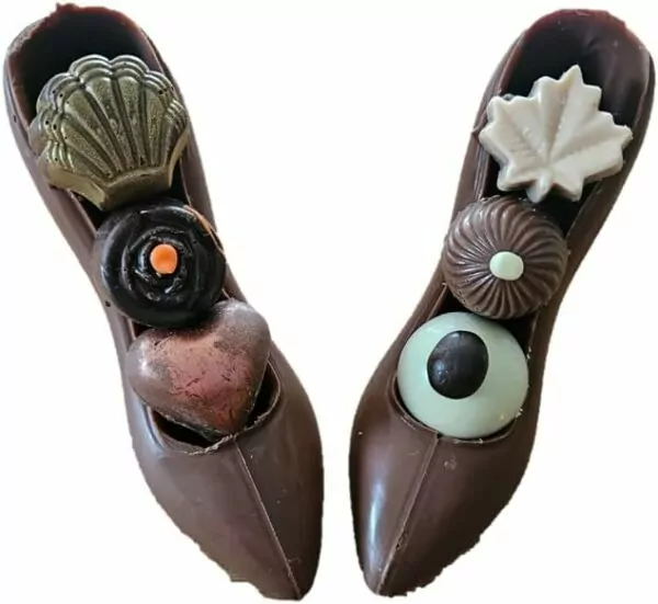 Youlden's of Yorkshire - Luxury Handmade Gourmet Artisan Pair of Milk Chocolate Shoes, Milk, White, and Dark and Pink Chocolate Truffles. Ideal Present for Birthdays, Anniversary, Christmas.